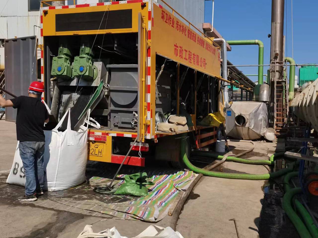 林州淤泥压干处理